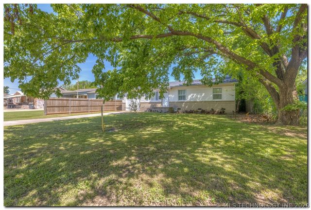 2541 W Cameron Street, Tulsa, OK 74127