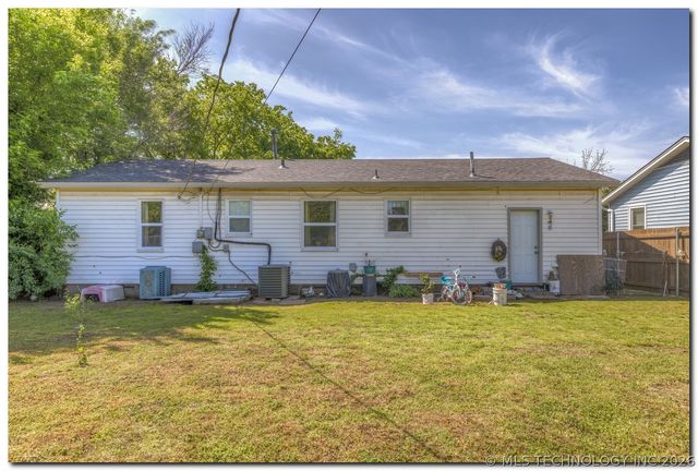 2541 W Cameron Street, Tulsa, OK 74127