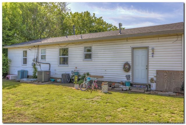 2541 W Cameron Street, Tulsa, OK 74127
