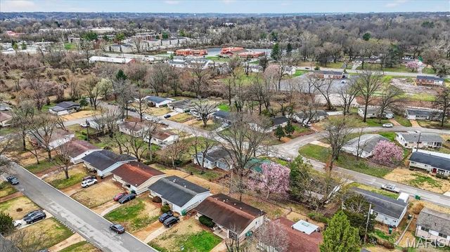 10217 Viscount Drive, St Louis, MO 63136