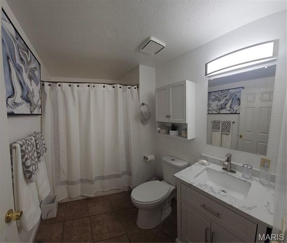 54 Monticello Place, Fairview Heights, IL 62208