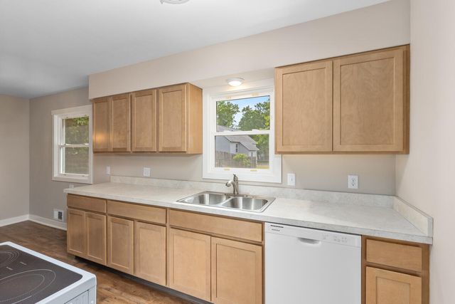 3342 Badger Avenue SW, Wyoming, MI 49509