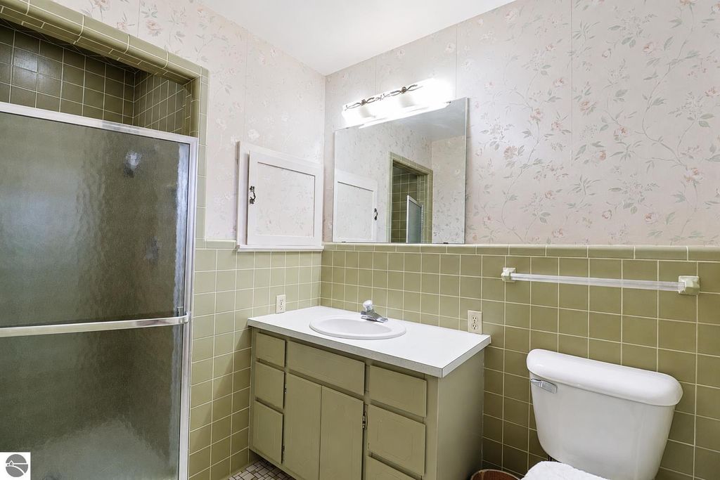 Image 26 of property listing at 1054 North Drive, Mt Pleasant, MI 48858