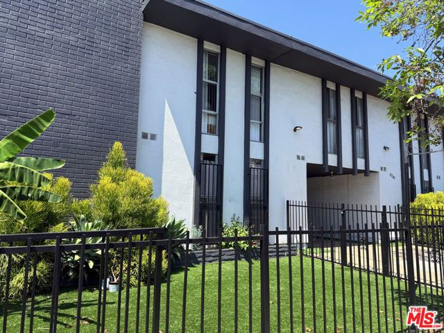 5741 Virginia Avenue, Los Angeles, CA 90038