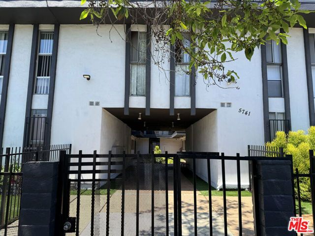 5741 Virginia Avenue, Los Angeles, CA 90038