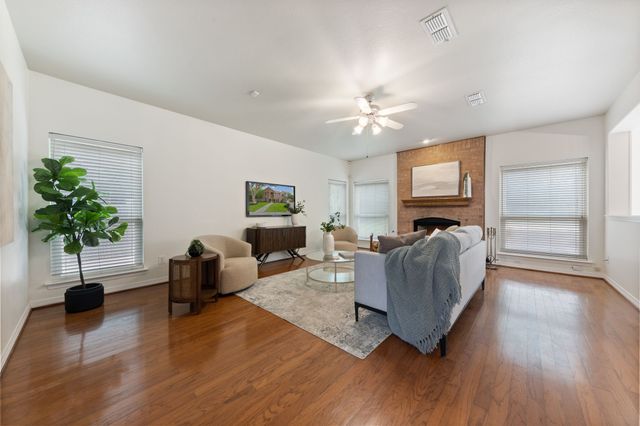 716 Mockingbird Court, Crowley, TX 76036
