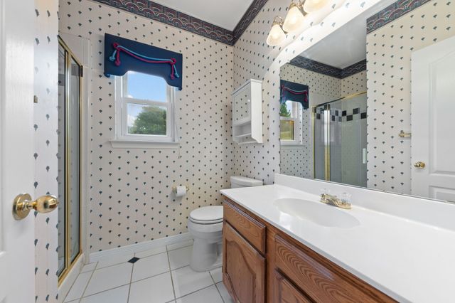 716 Mockingbird Court, Crowley, TX 76036