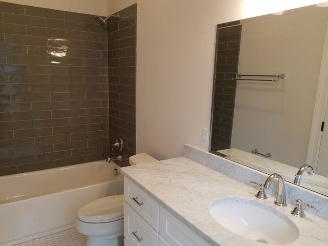 2702 Sharondale Ct, Nashville, TN 37215