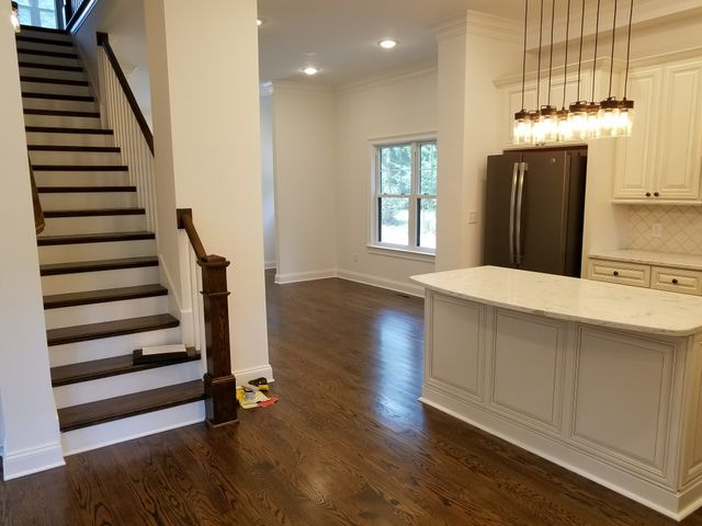 2702 Sharondale Ct, Nashville, TN 37215