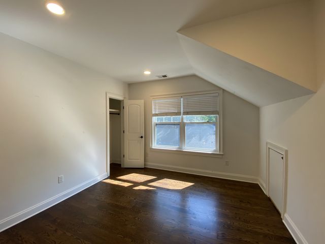 2702 Sharondale Ct, Nashville, TN 37215