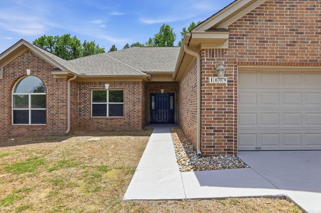 1009 Katy Ln, Alexander, AR 72002
