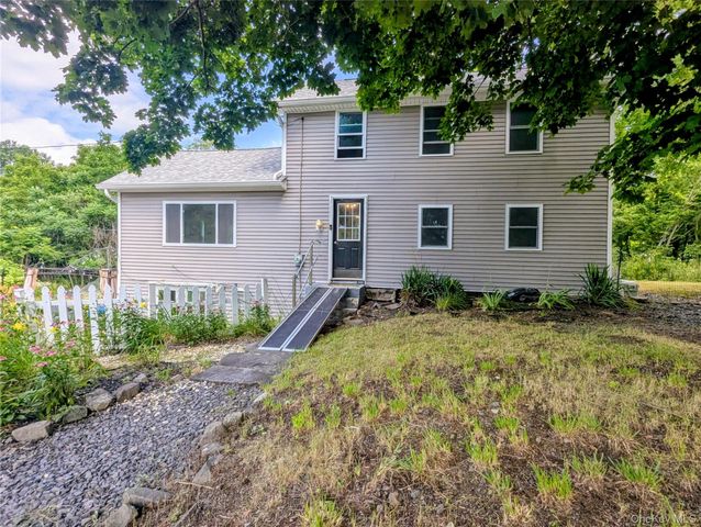 122 Castle High Road, Middletown, NY 10940