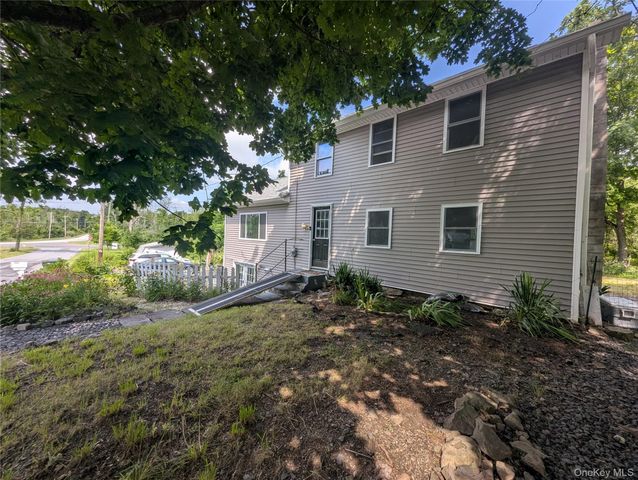 122 Castle High Road, Middletown, NY 10940