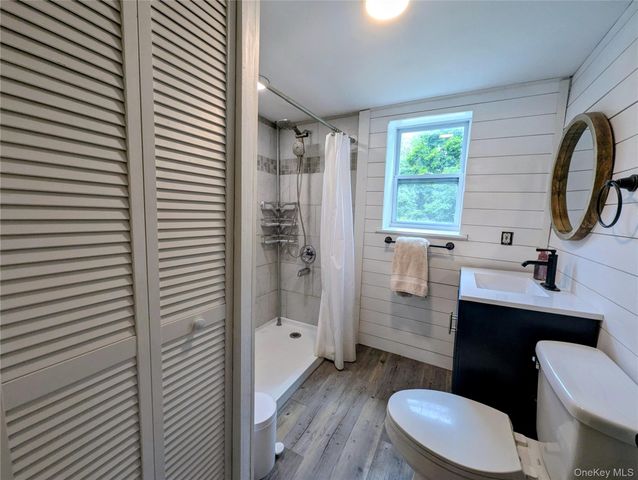 122 Castle High Road, Middletown, NY 10940
