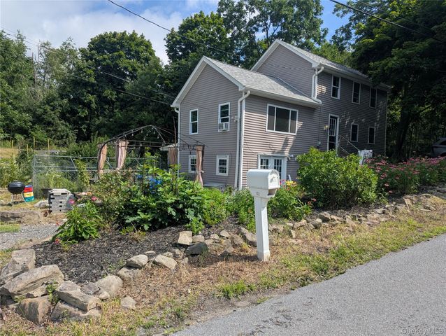 122 Castle High Road, Middletown, NY 10940