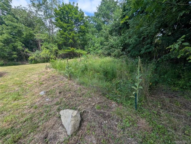 122 Castle High Road, Middletown, NY 10940