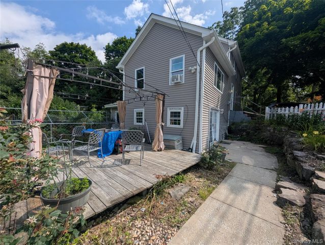 122 Castle High Road, Middletown, NY 10940