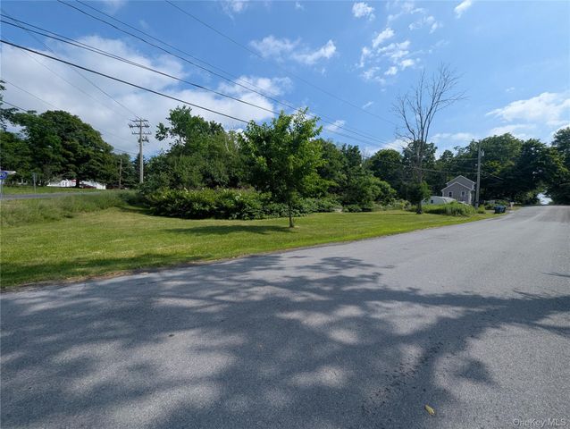 122 Castle High Road, Middletown, NY 10940
