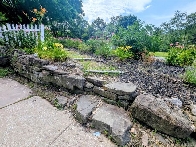 122 Castle High Road, Middletown, NY 10940