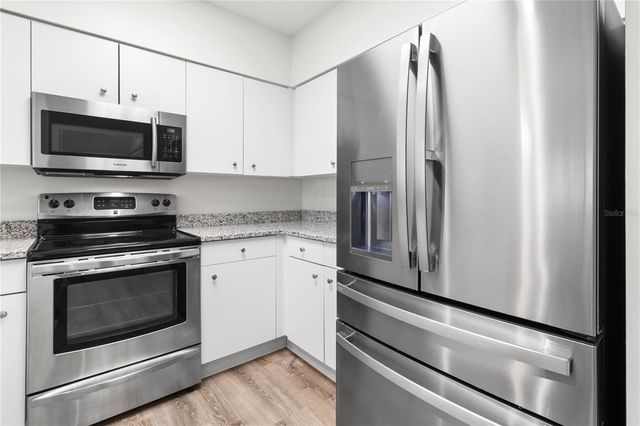 3731 SARASOTA SQUARE BOULEVARD 309E, Sarasota, FL 34238