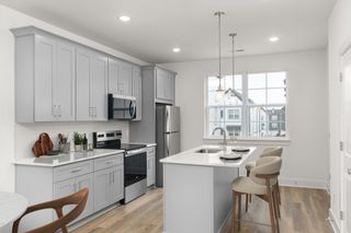 700 N DuPont Ave Apt 113, Madison, TN 37115