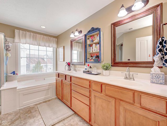 1347 Fir Lane, Avon, IN 46123