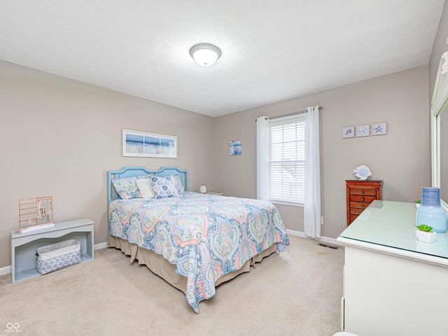 1347 Fir Lane, Avon, IN 46123