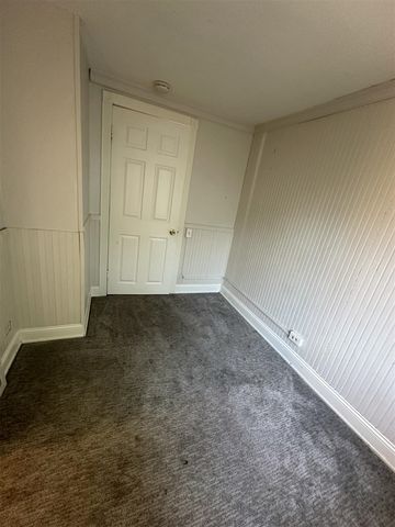 6453 W Point Street, Taylor, MI 48180