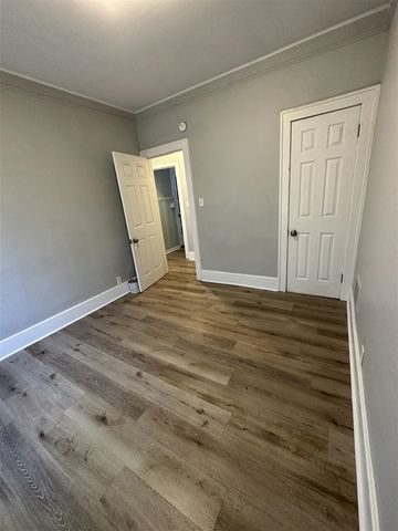 6453 W Point Street, Taylor, MI 48180