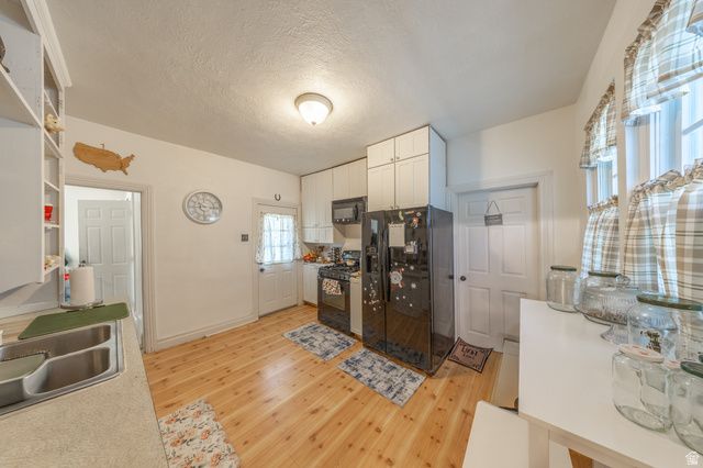 4911 S CENTER ST, Murray, UT 84107