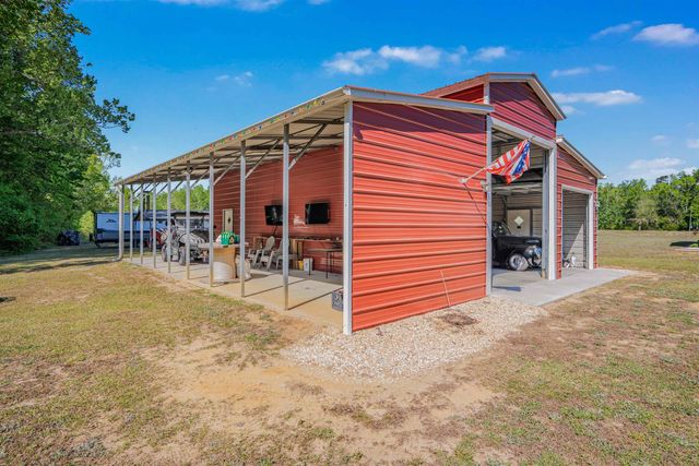 815 Sheila Dr., Johnsonville, SC 29555