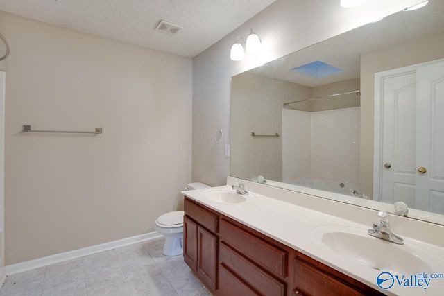 530 Wade Road, Owens Cross Roads, AL 35763