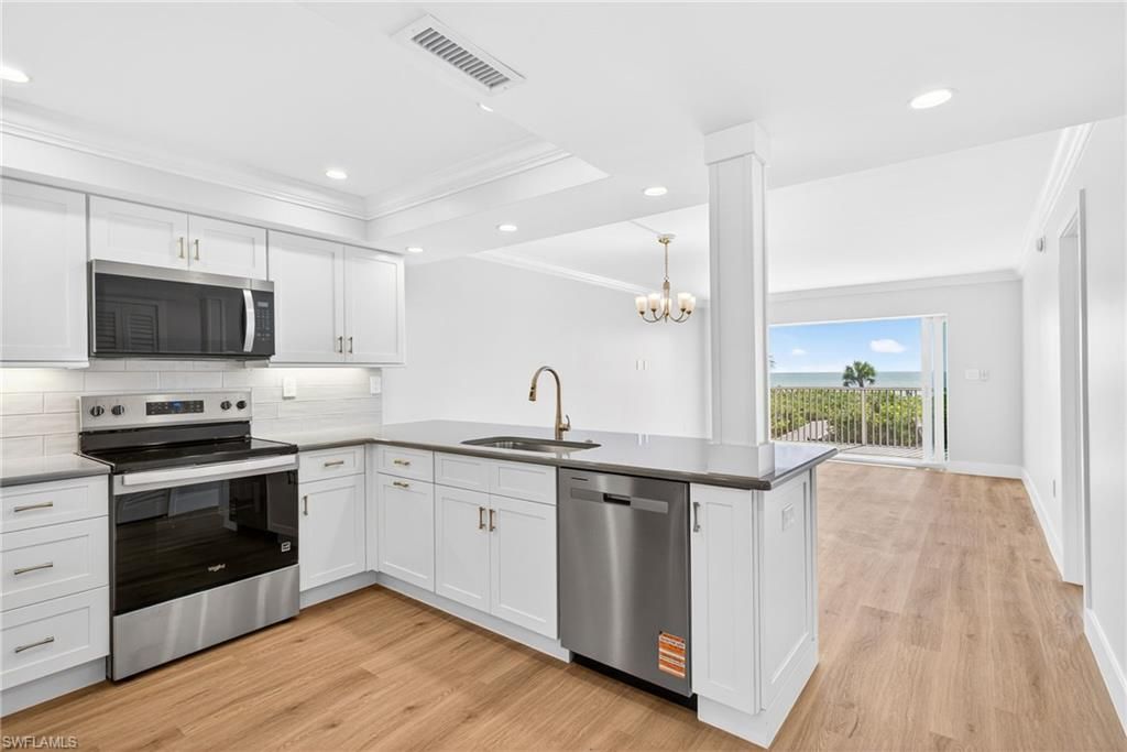 2311 W Gulf DR 13, SANIBEL, FL 33957 — photo 2