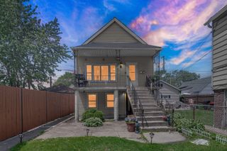 9620 S Exchange Avenue, Chicago, IL 60617