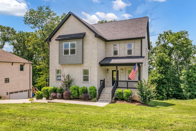 420 Stonemeadow Rd, Clarksville, TN 37043