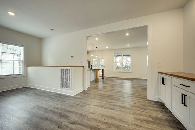 420 Stonemeadow Rd, Clarksville, TN 37043