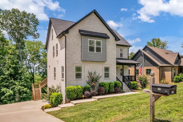 420 Stonemeadow Rd, Clarksville, TN 37043