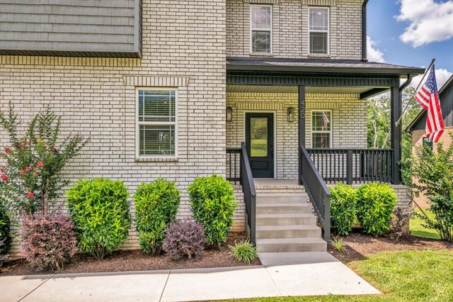 420 Stonemeadow Rd, Clarksville, TN 37043