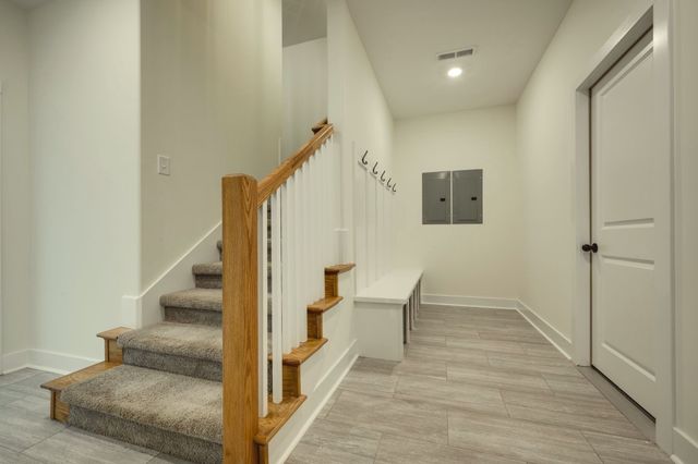 420 Stonemeadow Rd, Clarksville, TN 37043