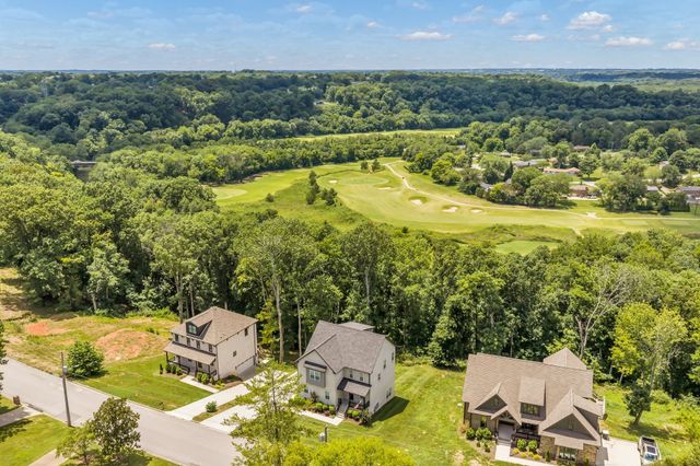 420 Stonemeadow Rd, Clarksville, TN 37043