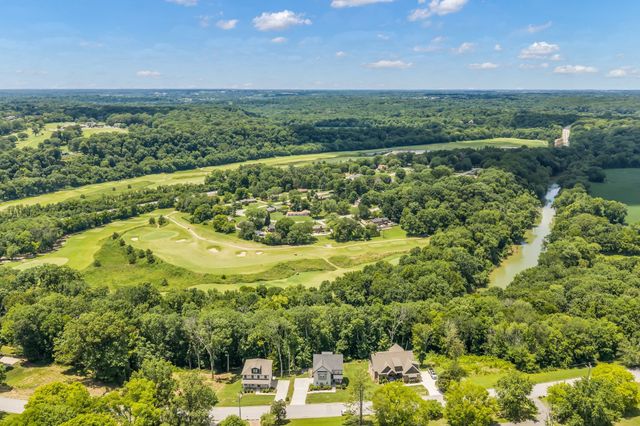 420 Stonemeadow Rd, Clarksville, TN 37043