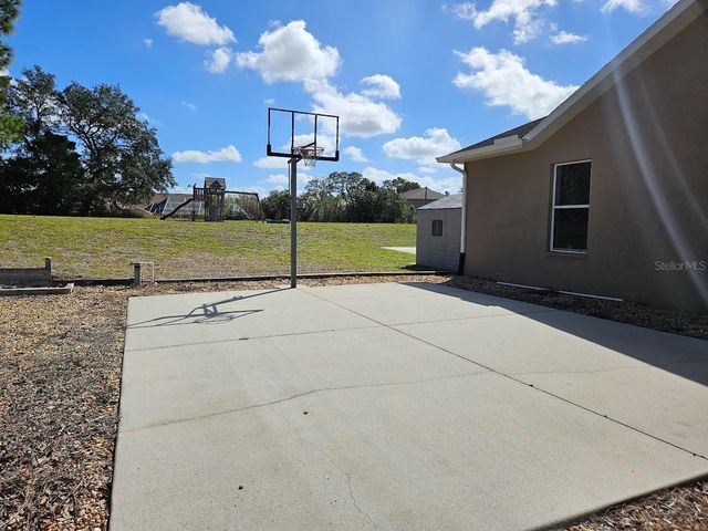 10112 SHORTLEAF COURT, Weeki Wachee, FL 34613