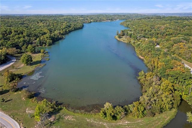 5301 N 104th Street, Kansas City, KS 66109