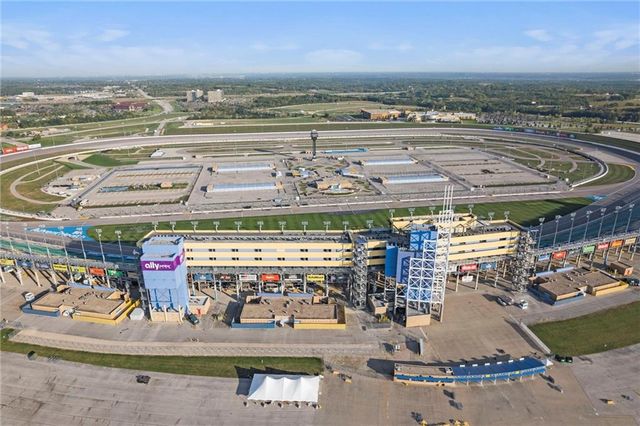 5301 N 104th Street, Kansas City, KS 66109