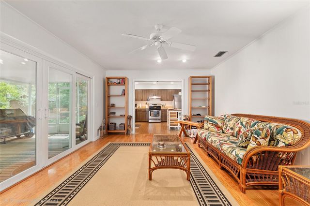 3859 NW 32ND PL, Gainesville, FL 32606
