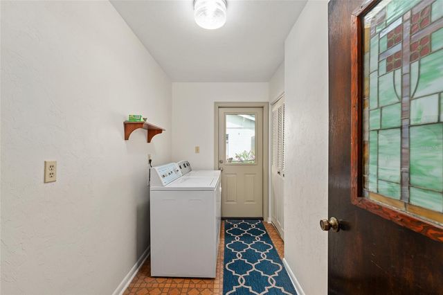 3859 NW 32ND PL, Gainesville, FL 32606