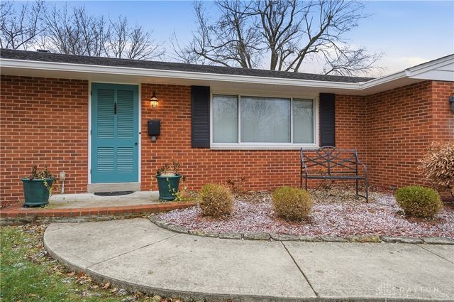 2324 Belloak Drive, Dayton, OH 45440