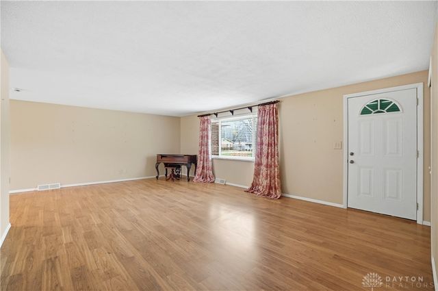 2324 Belloak Drive, Dayton, OH 45440