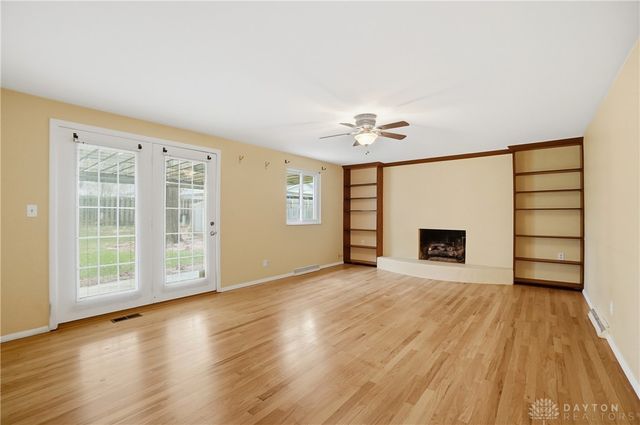 2324 Belloak Drive, Dayton, OH 45440