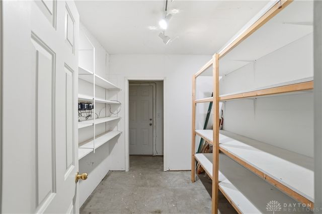 2324 Belloak Drive, Dayton, OH 45440